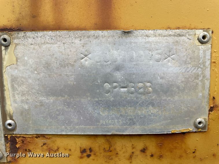 image for item JC9961 Caterpillar CP-323  single drum roller