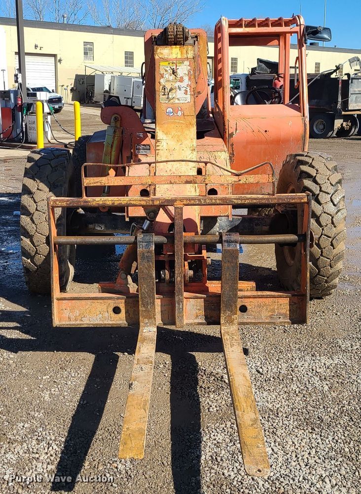 image for item JG9449 2001 SkyTrak 60365  telehandler