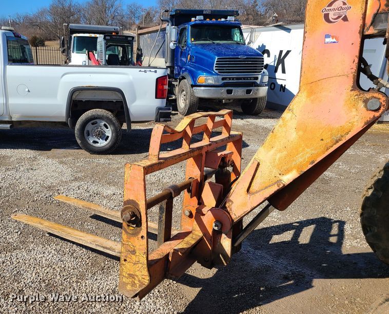 image for item JG9449 2001 SkyTrak 60365  telehandler