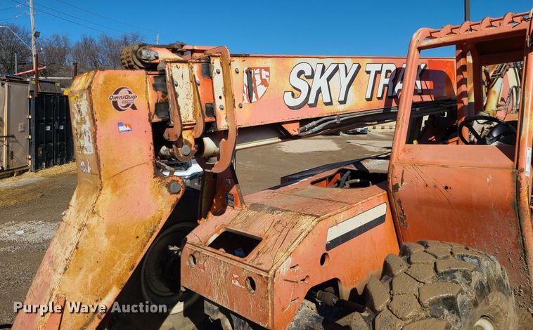 image for item JG9449 2001 SkyTrak 60365  telehandler