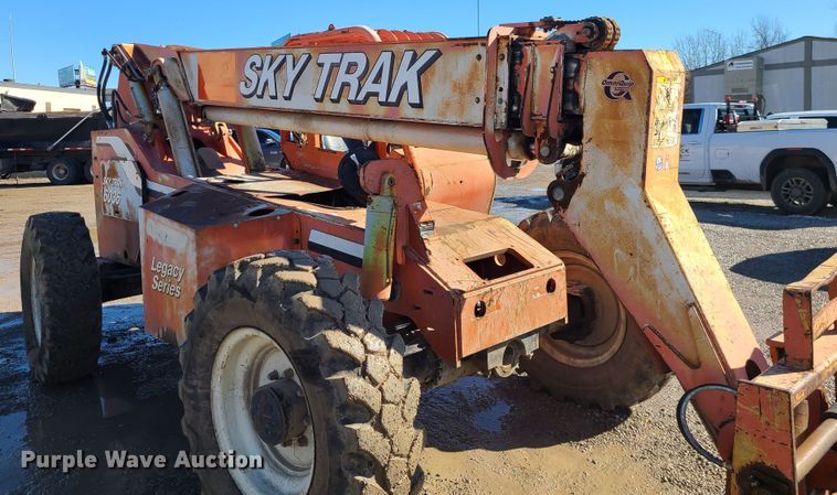 image for item JG9449 2001 SkyTrak 60365  telehandler