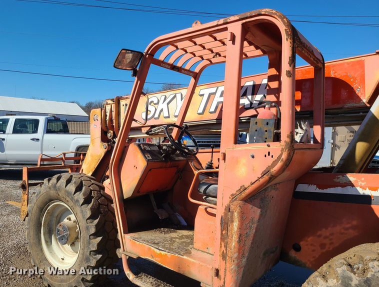 image for item JG9449 2001 SkyTrak 60365  telehandler