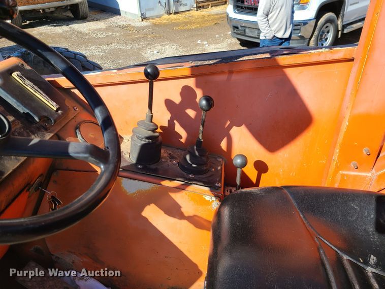 image for item JG9449 2001 SkyTrak 60365  telehandler