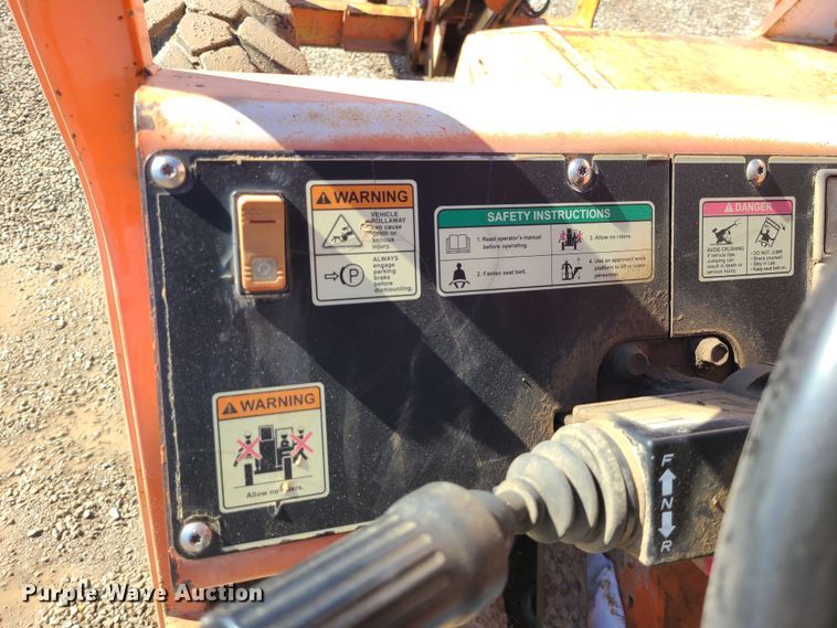 image for item JG9449 2001 SkyTrak 60365  telehandler