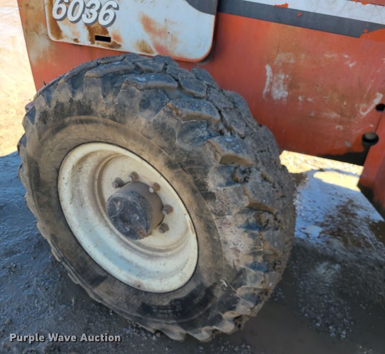 image for item JG9449 2001 SkyTrak 60365  telehandler