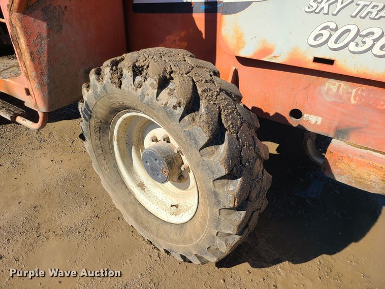 image for item JG9449 2001 SkyTrak 60365  telehandler