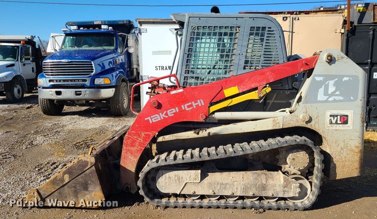 image for item JG9451 2012 Takeuchi TL12  tracked skid steer loader