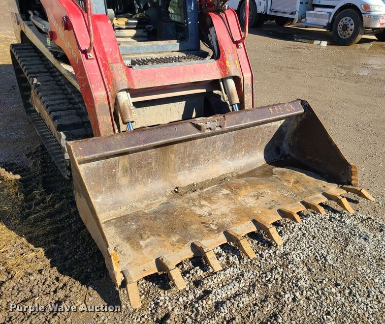 image for item JG9451 2012 Takeuchi TL12  tracked skid steer loader