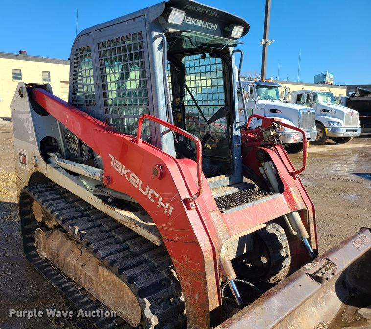 image for item JG9451 2012 Takeuchi TL12  tracked skid steer loader