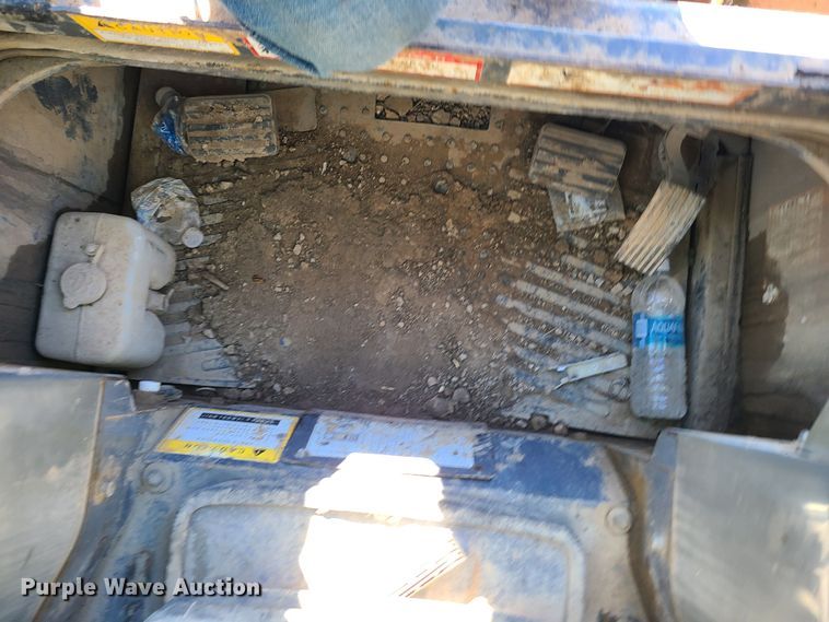 image for item JG9451 2012 Takeuchi TL12  tracked skid steer loader