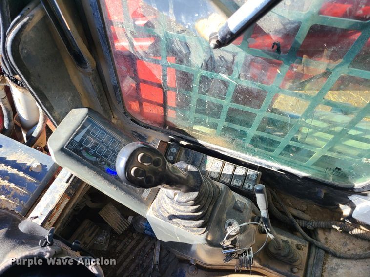 image for item JG9451 2012 Takeuchi TL12  tracked skid steer loader