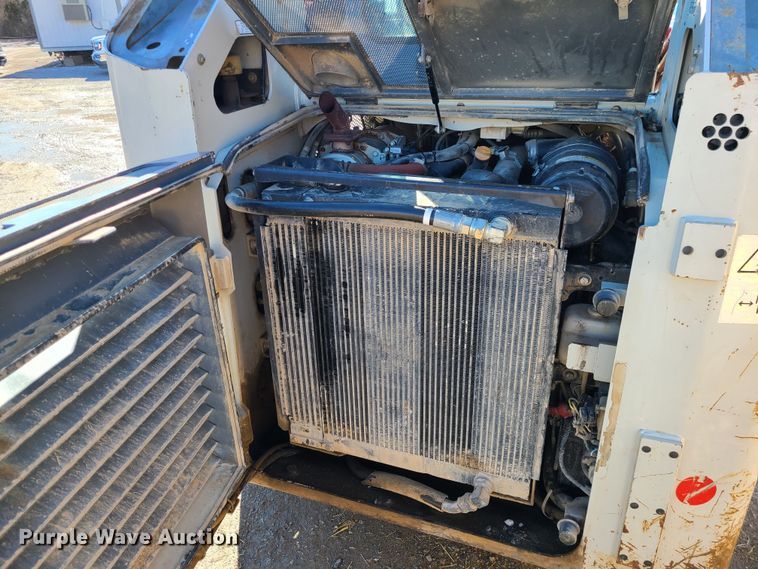 image for item JG9451 2012 Takeuchi TL12  tracked skid steer loader