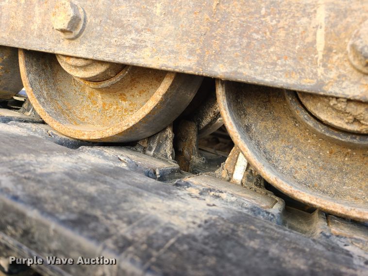 image for item JG9451 2012 Takeuchi TL12  tracked skid steer loader