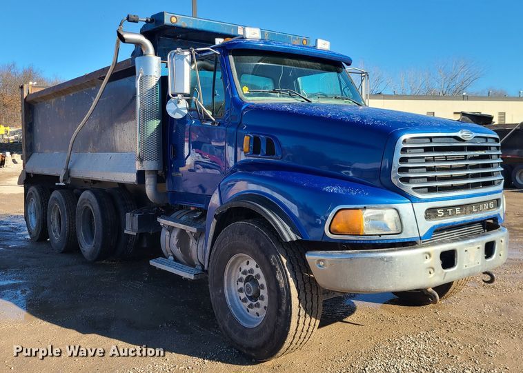 image for item JG9453 2007 Sterling L9500  dump truck