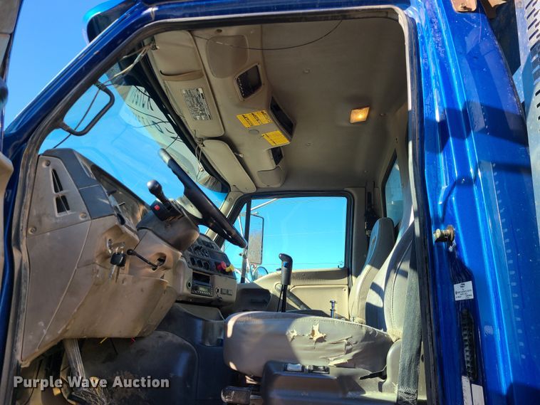 image for item JG9453 2007 Sterling L9500  dump truck