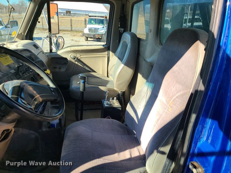 image for item JG9453 2007 Sterling L9500  dump truck