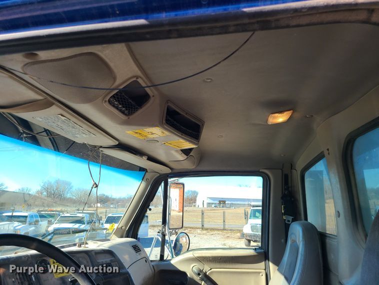 image for item JG9453 2007 Sterling L9500  dump truck