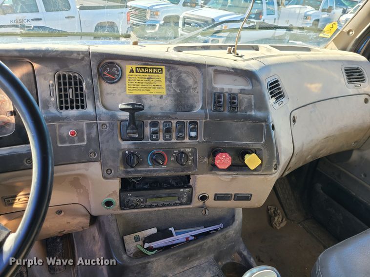 image for item JG9453 2007 Sterling L9500  dump truck