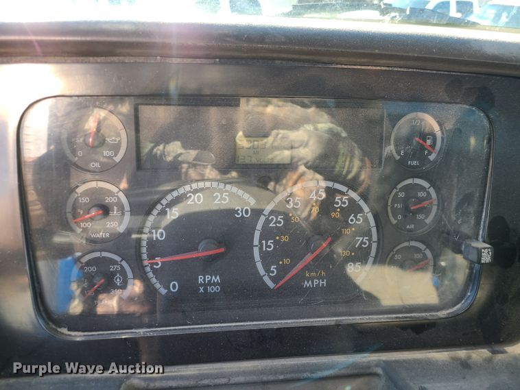 image for item JG9453 2007 Sterling L9500  dump truck