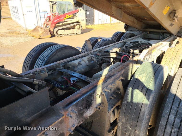 image for item JG9453 2007 Sterling L9500  dump truck