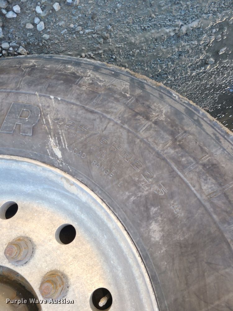 image for item JG9453 2007 Sterling L9500  dump truck