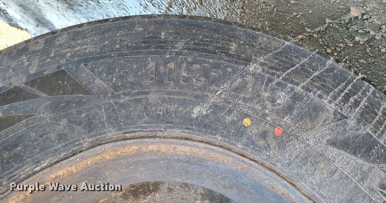 image for item JG9453 2007 Sterling L9500  dump truck