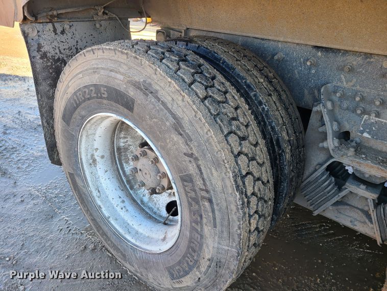 image for item JG9453 2007 Sterling L9500  dump truck