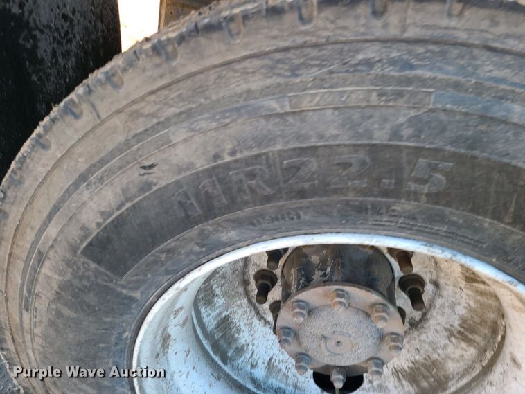 image for item JG9453 2007 Sterling L9500  dump truck