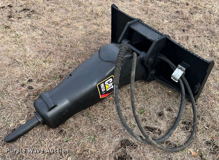 image for item JV9481 Caterpillar H65DS  skid steer breaker