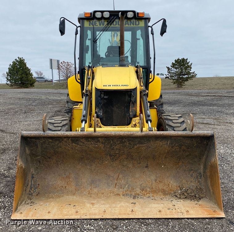 image for item JW9156 2013 New Holland B95C  backhoe
