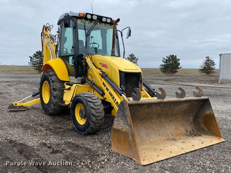 image for item JW9156 2013 New Holland B95C  backhoe