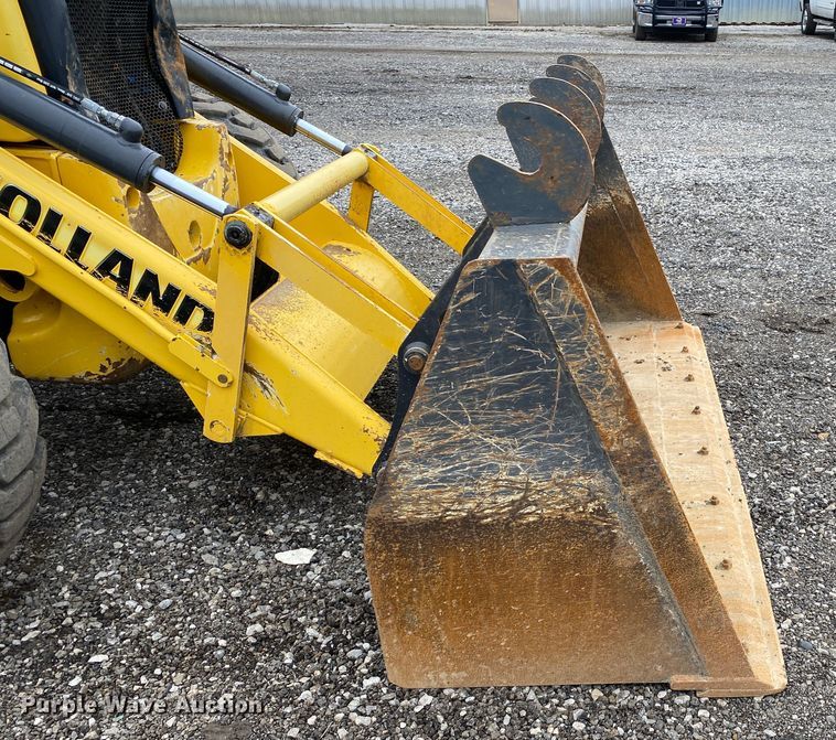 image for item JW9156 2013 New Holland B95C  backhoe