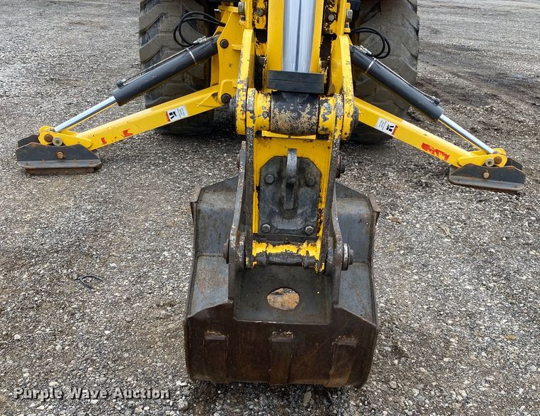 image for item JW9156 2013 New Holland B95C  backhoe