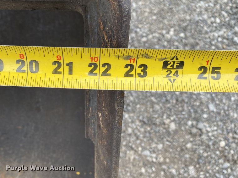 image for item JW9156 2013 New Holland B95C  backhoe