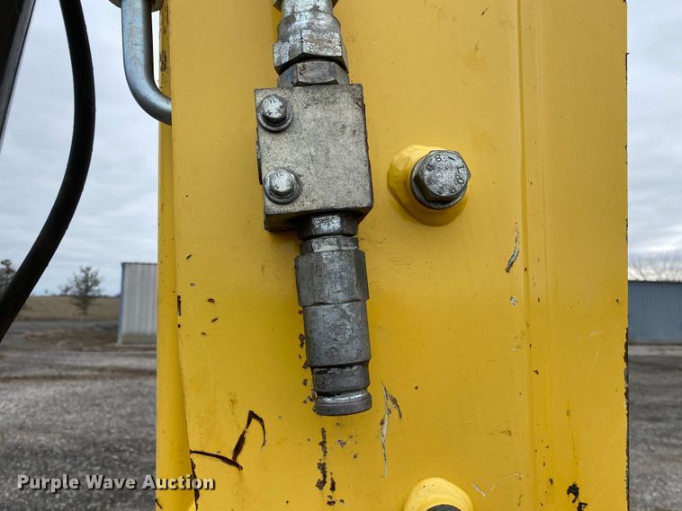 image for item JW9156 2013 New Holland B95C  backhoe