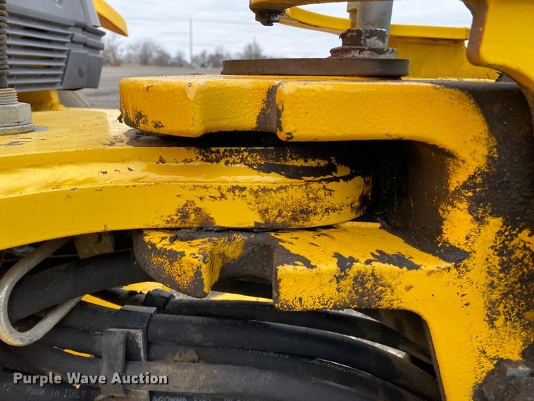 image for item JW9156 2013 New Holland B95C  backhoe