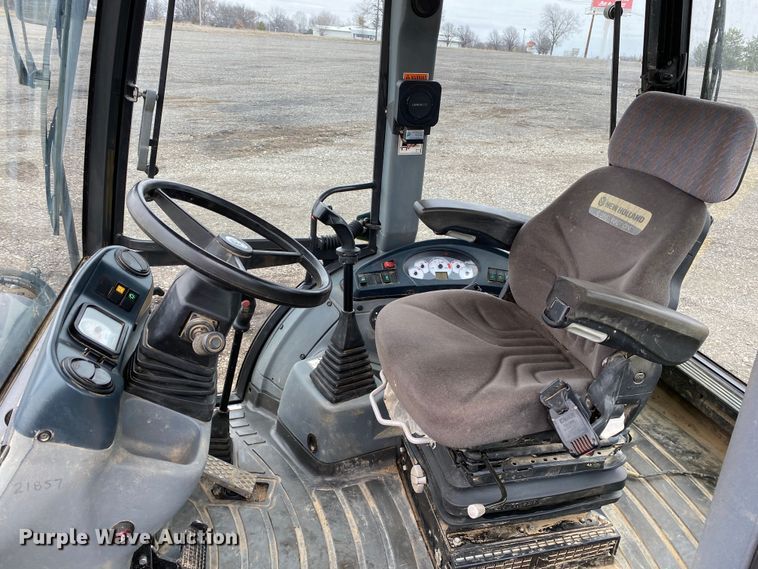 image for item JW9156 2013 New Holland B95C  backhoe