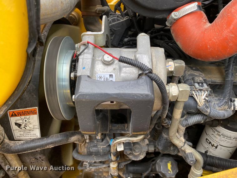 image for item JW9156 2013 New Holland B95C  backhoe