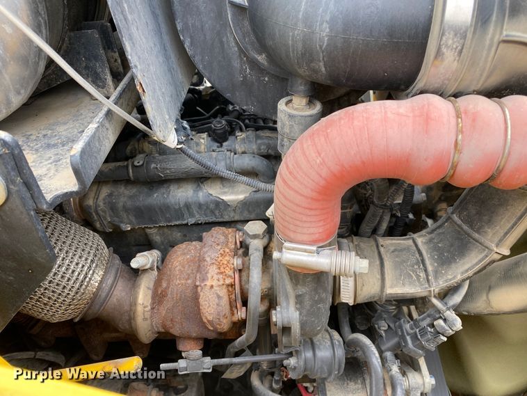 image for item JW9156 2013 New Holland B95C  backhoe