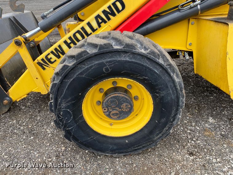 image for item JW9156 2013 New Holland B95C  backhoe