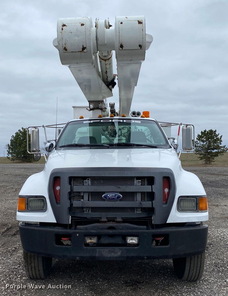 image for item JW9159 2006 Ford F750 Super Duty  bucket truck