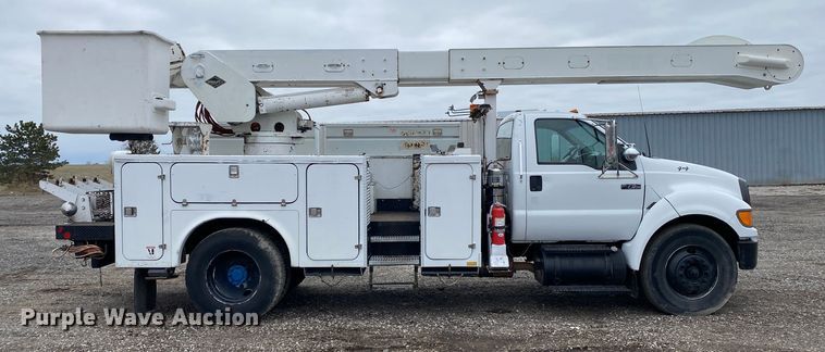 image for item JW9159 2006 Ford F750 Super Duty  bucket truck