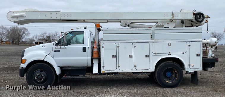 image for item JW9159 2006 Ford F750 Super Duty  bucket truck