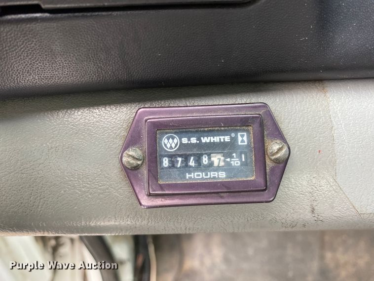 image for item JW9159 2006 Ford F750 Super Duty  bucket truck