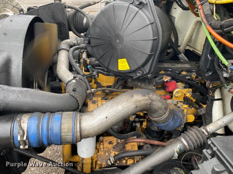 image for item JW9159 2006 Ford F750 Super Duty  bucket truck