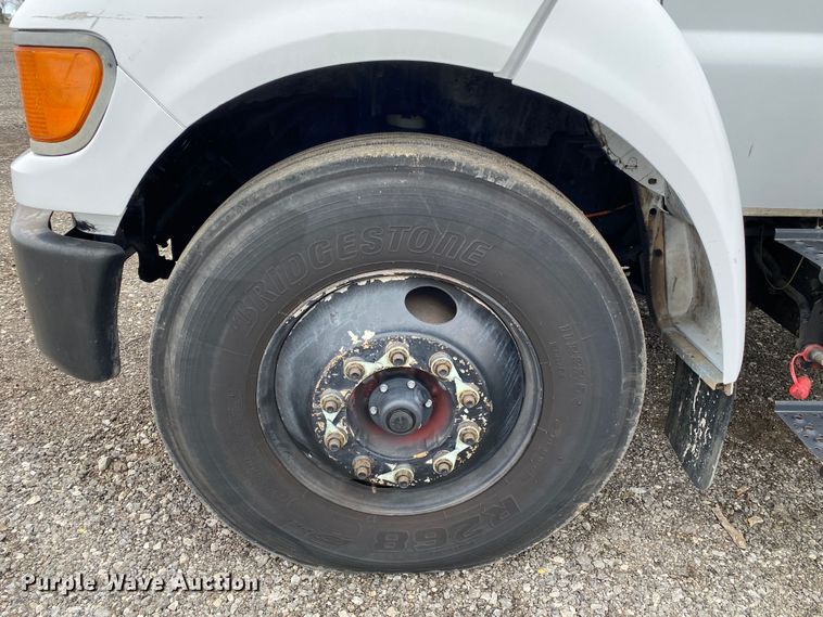 image for item JW9159 2006 Ford F750 Super Duty  bucket truck