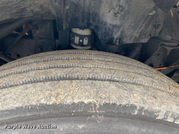 image for item JW9159 2006 Ford F750 Super Duty  bucket truck