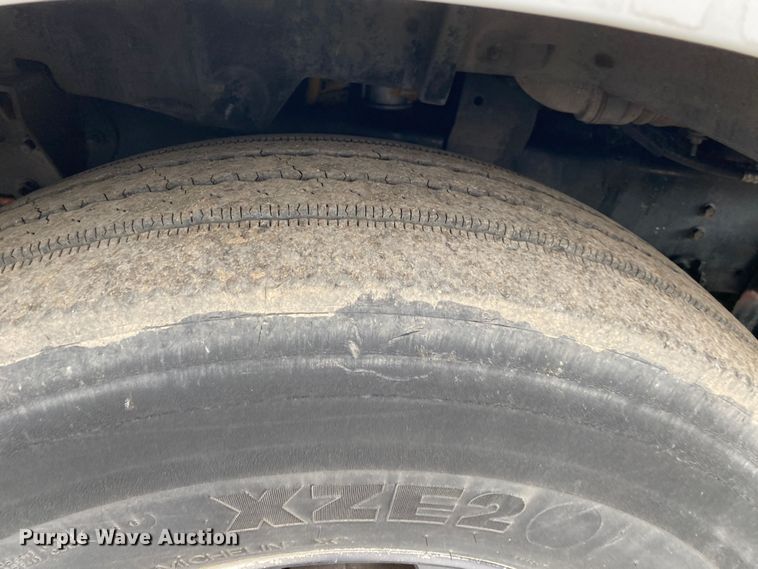 image for item JW9159 2006 Ford F750 Super Duty  bucket truck