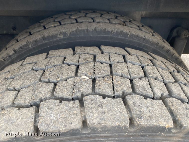 image for item JW9159 2006 Ford F750 Super Duty  bucket truck