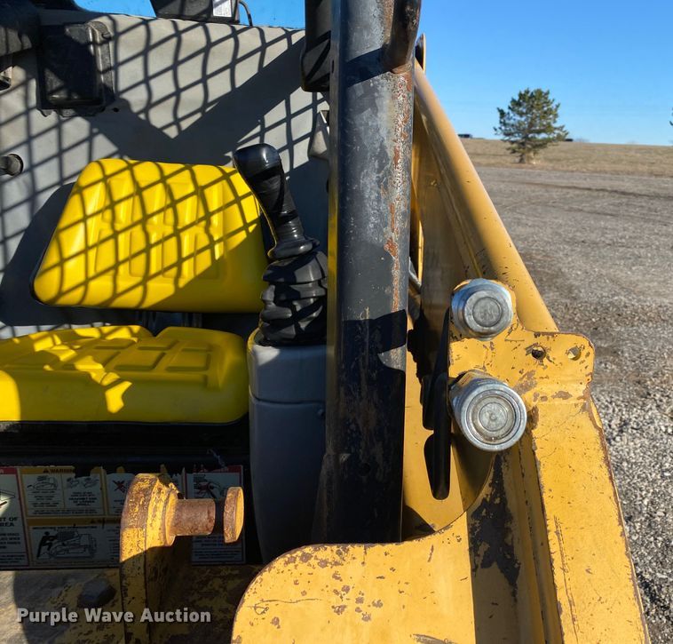 image for item JW9170 2003 Caterpillar 247  tracked skid steer loader